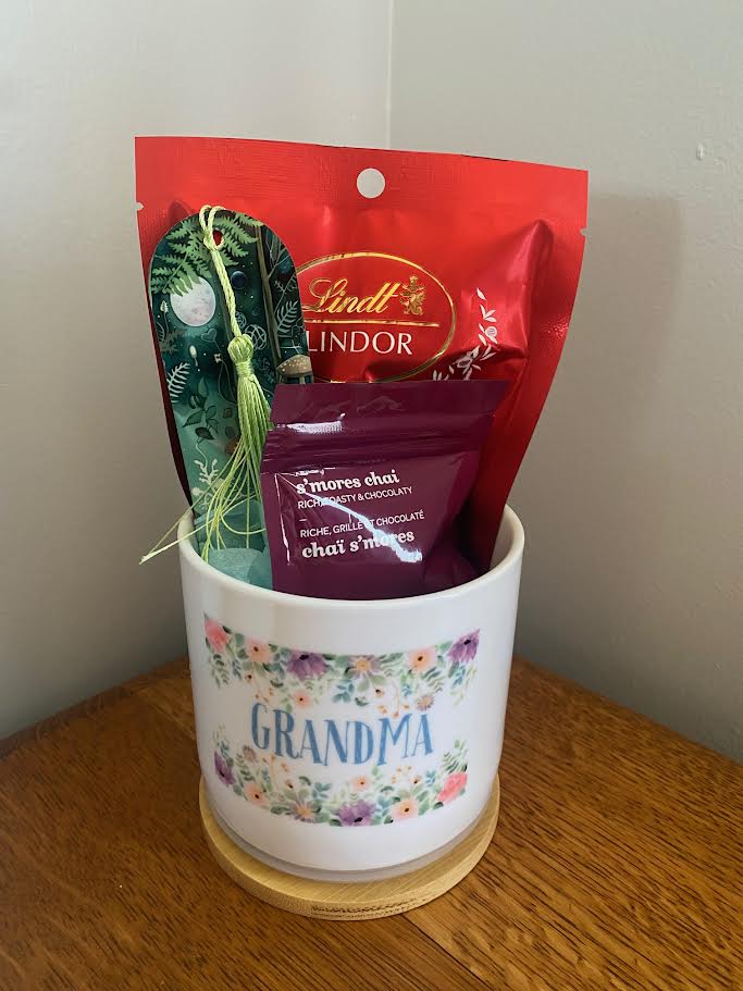 Ceramic Storage Jar with lid “grandma”