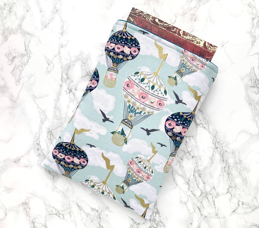 Hot air balloons - padded book sleeve, book pouch: Small