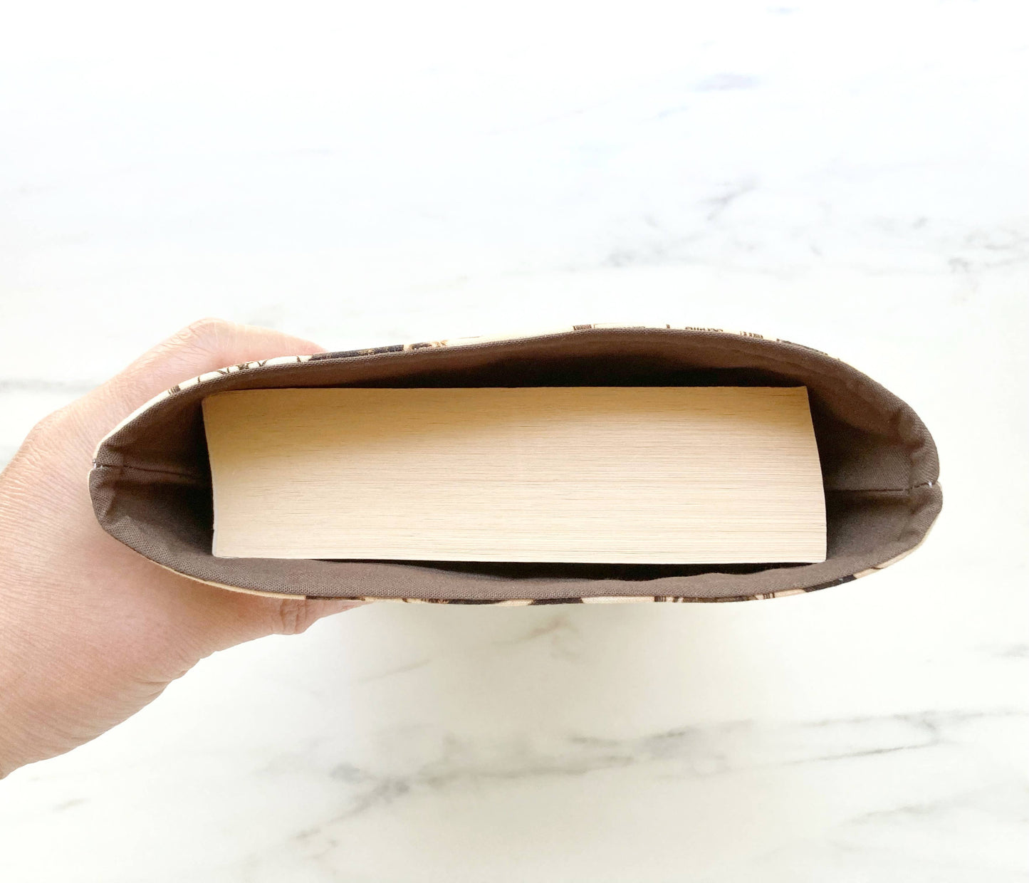 Curiosity shoppe - padded book sleeve, book pouch: Small